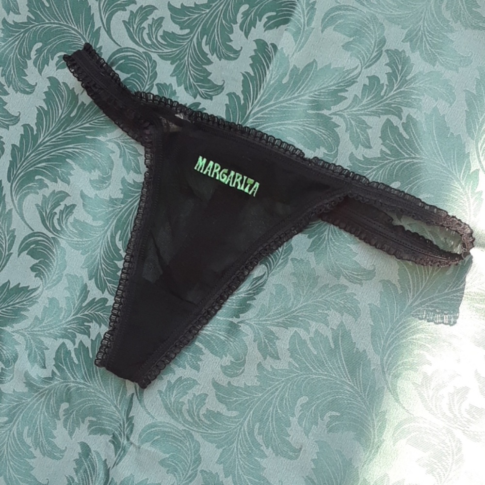 NEW Sexy sz M Native Intimates Black Stretch Thong